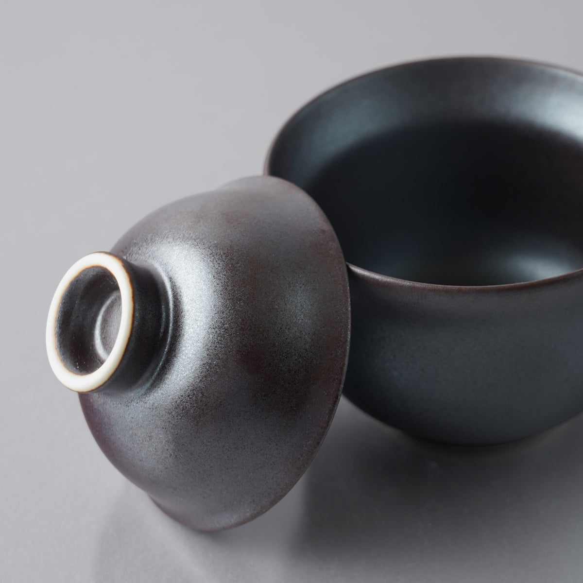 有田焼 鉄釉 小蓋物 8cm/130ml 瑞峯窯の通販｜Studio1156 – 【公式