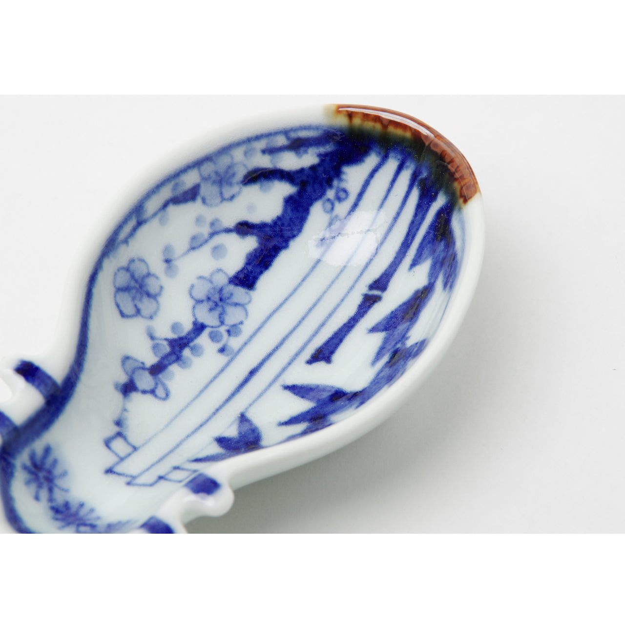有田焼 染付 びわ型三ツ足小皿(松竹梅) 11.5cm Ojiyama Studio1156