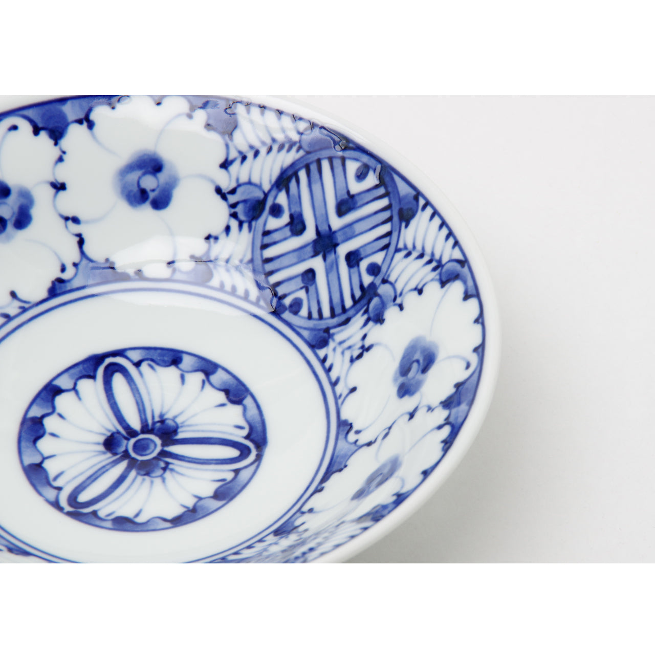 波佐見焼 染付 青黛花紋 中鉢 15.5cm Takayama Studio1156