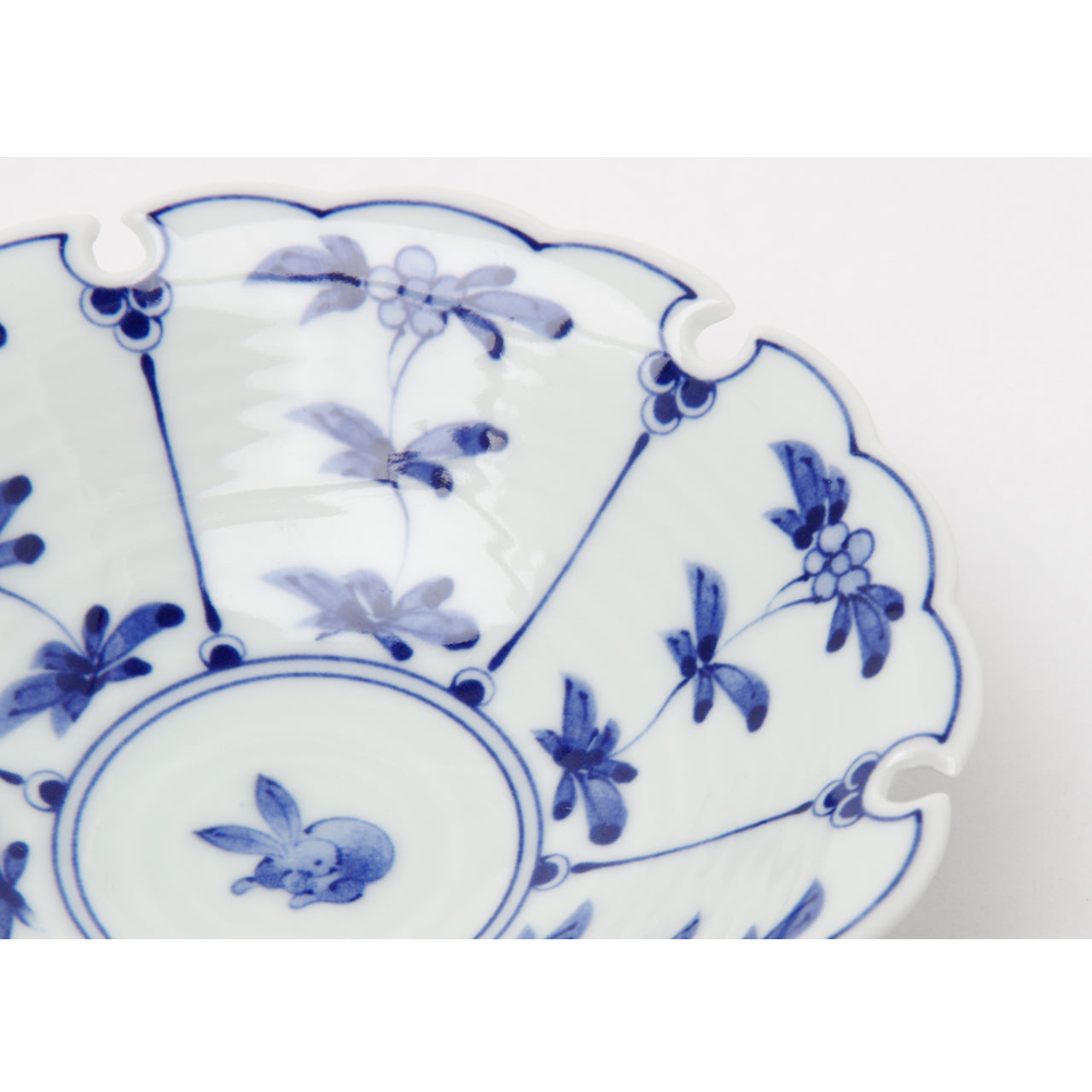 波佐見焼 割草花兎紋 雪輪銘々皿 15.5cm Takayama Studio1156