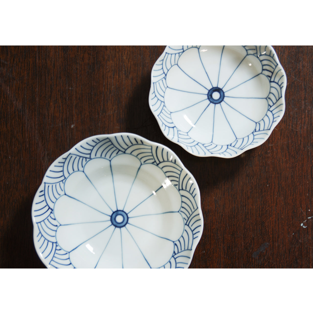 有田焼 菊割青海波 4寸深皿 12.5cm Teizan 小皿・取り皿 10-14.9cm Studio1156