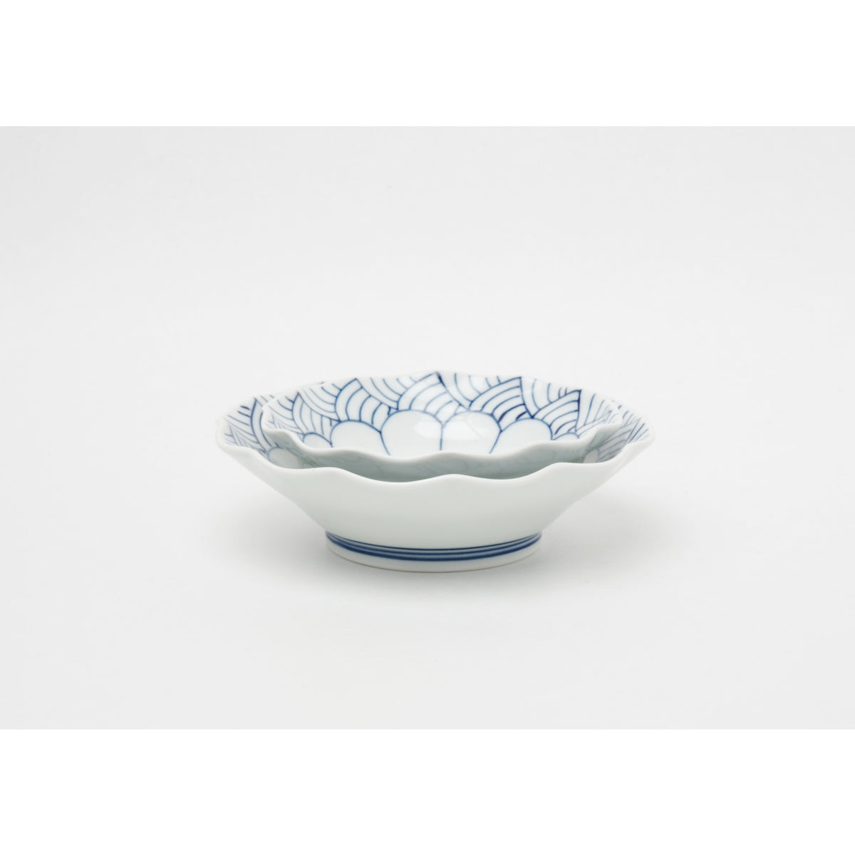 有田焼 菊割青海波 4.5寸深皿 15cm Teizan Studio1156