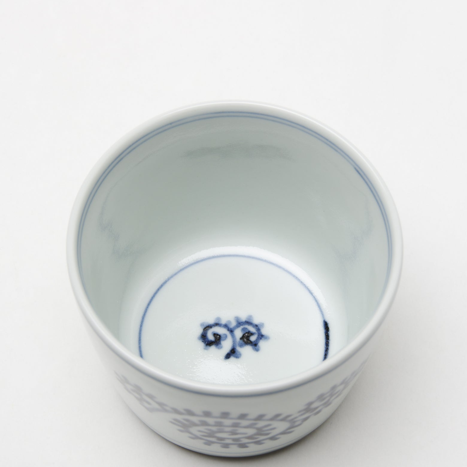 有田焼 蛸唐草文様化文 そば猪口(大) 220ml 李荘窯の通販 有田焼 蛸唐草文様化文 そば猪口(大) 220ml 李荘窯の通販