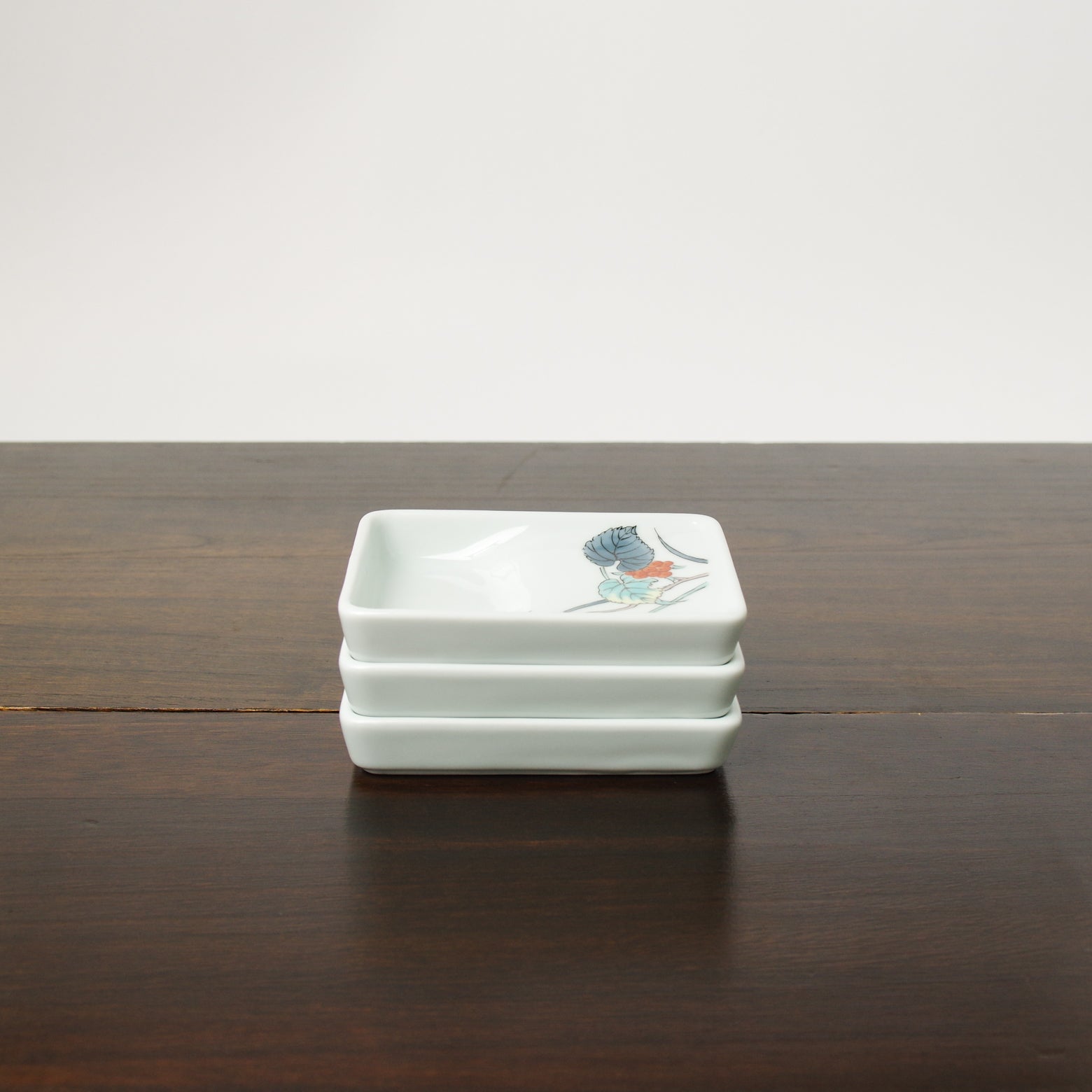 有田焼 錦 硯型醤油皿(野苺A) 10cm Ojiyama 豆鉢・小付 -9.9cm Studio1156