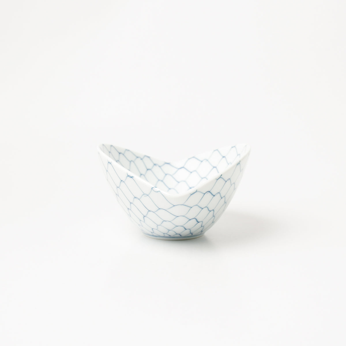 波佐見焼 染付内外網 すげ笠向付 16cm Korin Studio1156