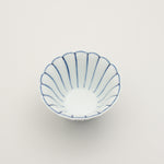 有田焼 染付薄渕 菊割小鉢(大/青) 10.8cm Ojiyama Studio1156
