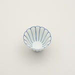有田焼 染付 薄渕 菊割小鉢(小/青) 8.5cm Ojiyama Studio1156