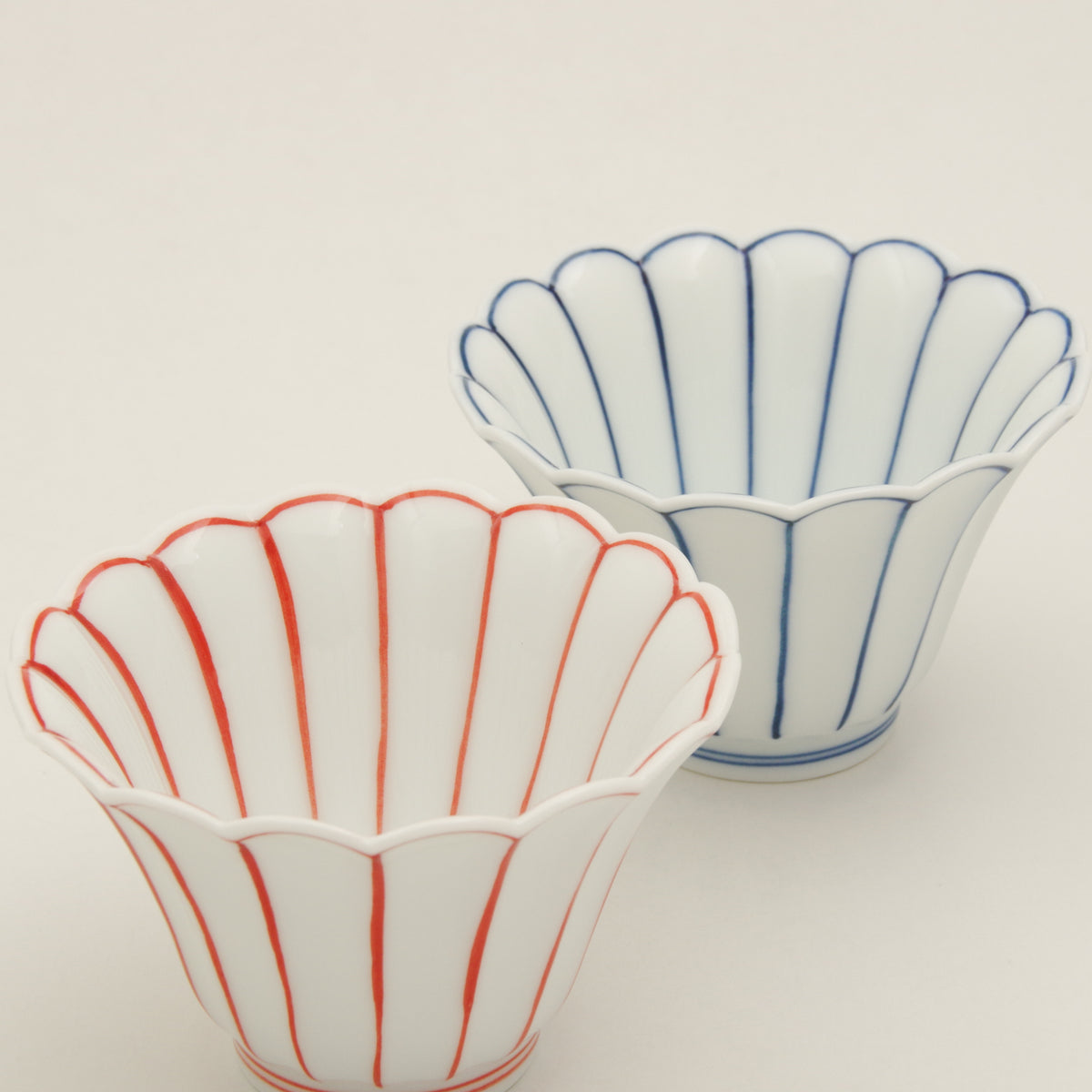 有田焼 薄渕 菊割小鉢(小/赤) 8.5cm Ojiyama Studio1156