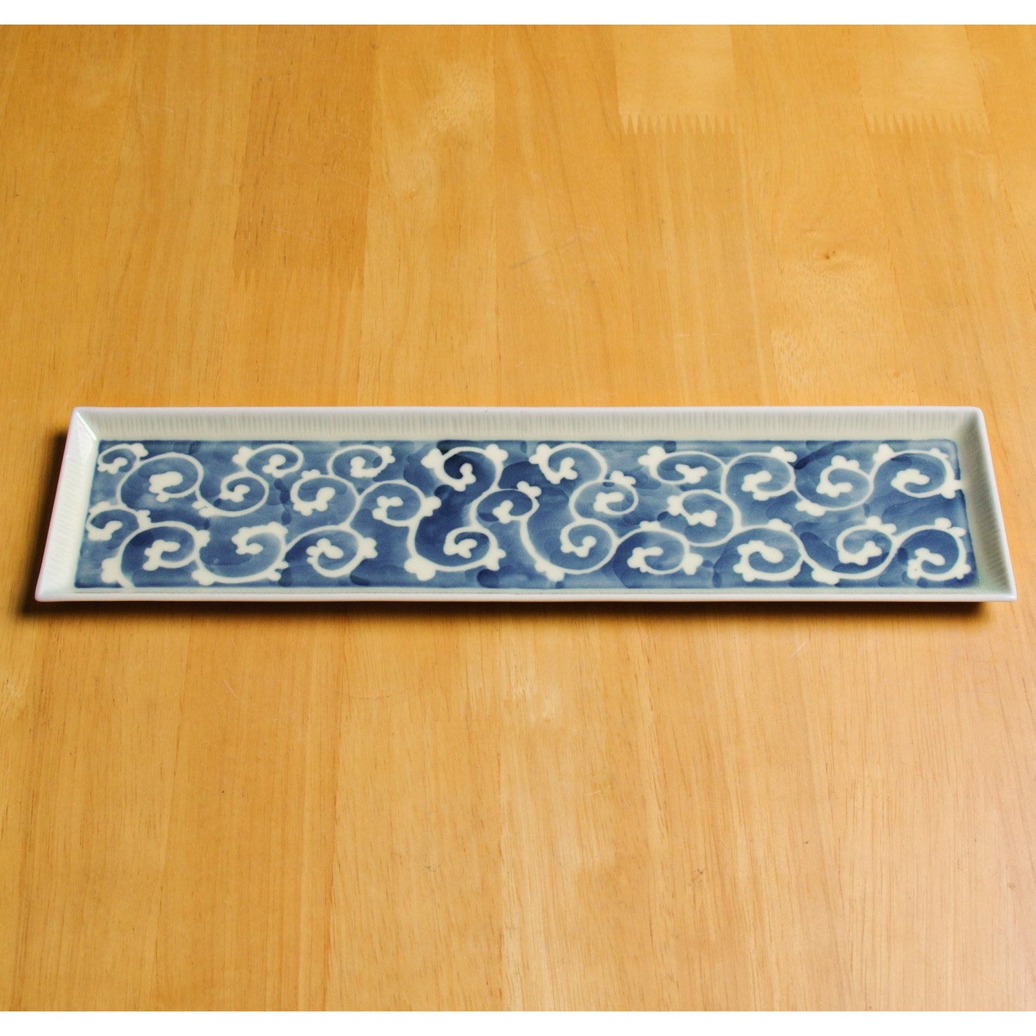 有田焼 Combo 長角プレート皿(M) 染唐草 30cm Bunzan Studio1156