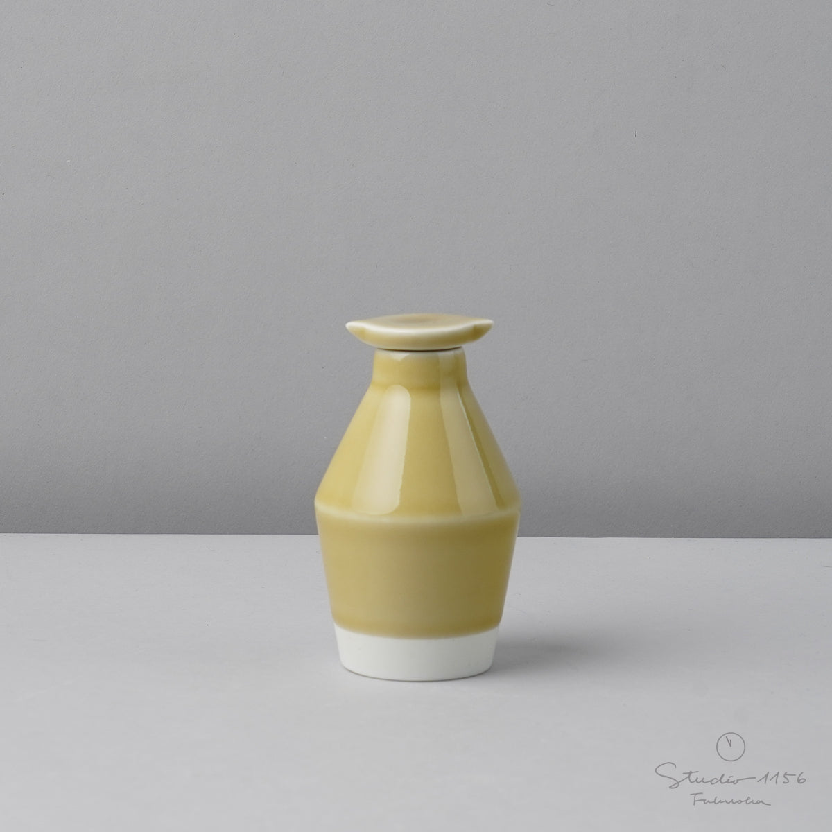 波佐見焼 es soy pot (L) 醤油さし 100ml 黄磁釉 essence Studio1156
