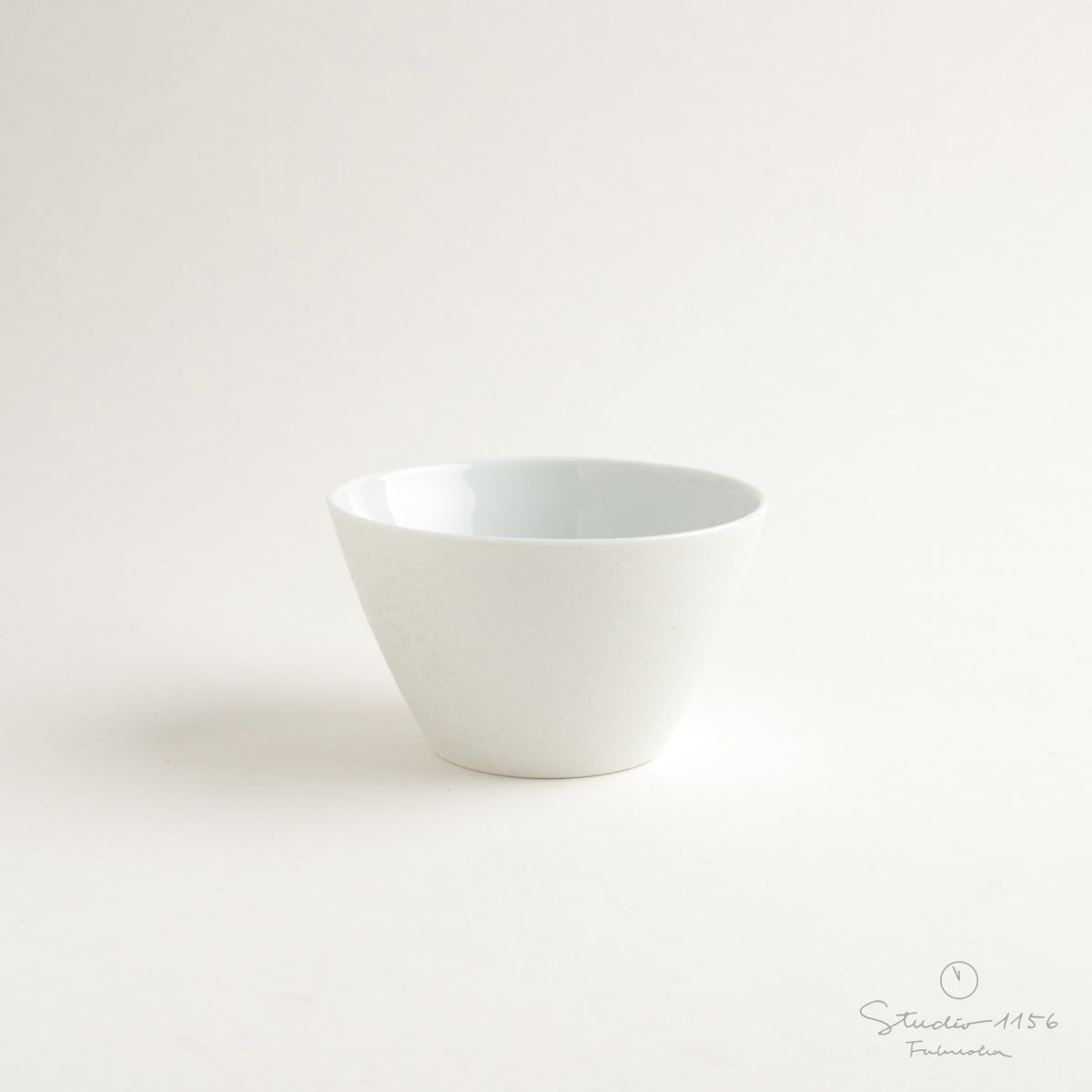 波佐見焼 ボウルカップ 10cm/250ml AHJ ホワイトパール ARITA HASAMI JAPAN Studio1156
