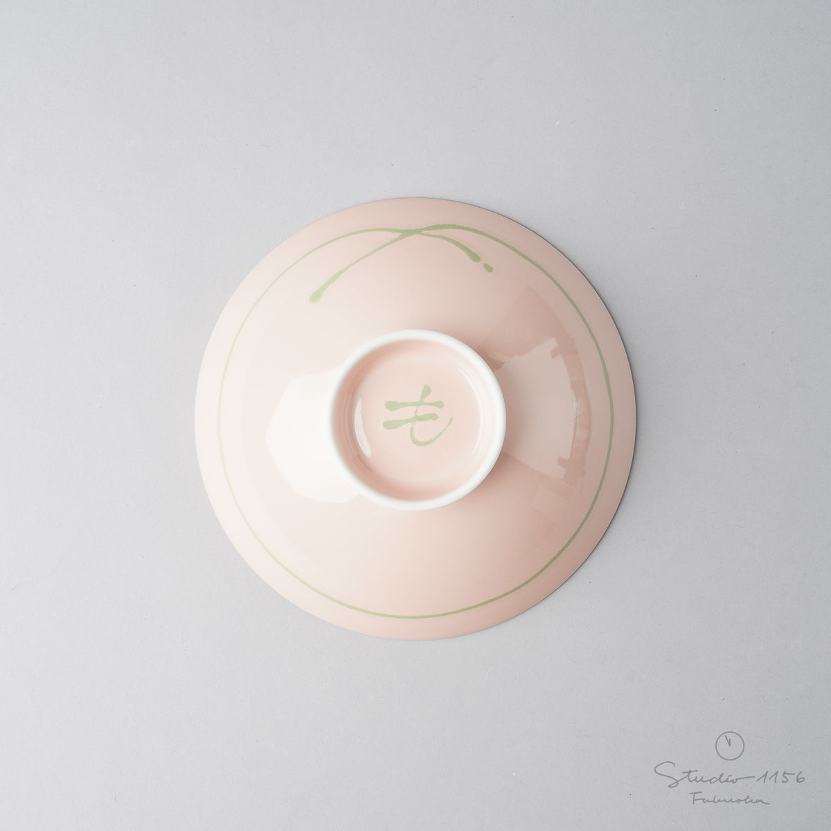 波佐見焼 平茶わん 15cm 赤ピンク系 [H/HN/HM/J/RH]