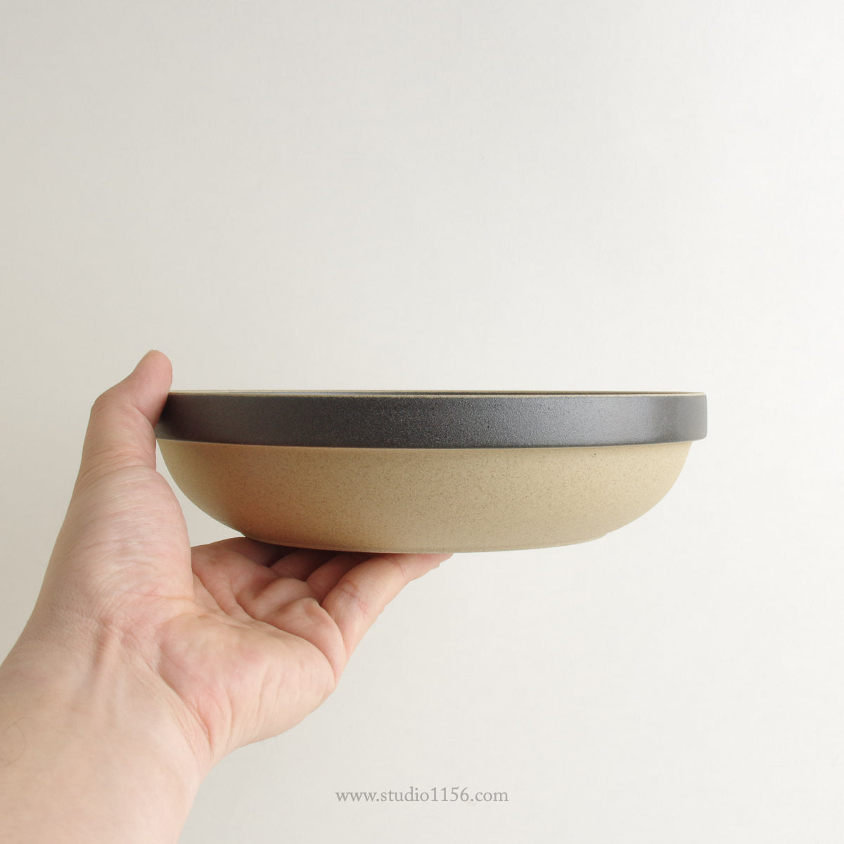 波佐見焼 HASAMI PORCELAIN ラウンドボウル(L) 22cm