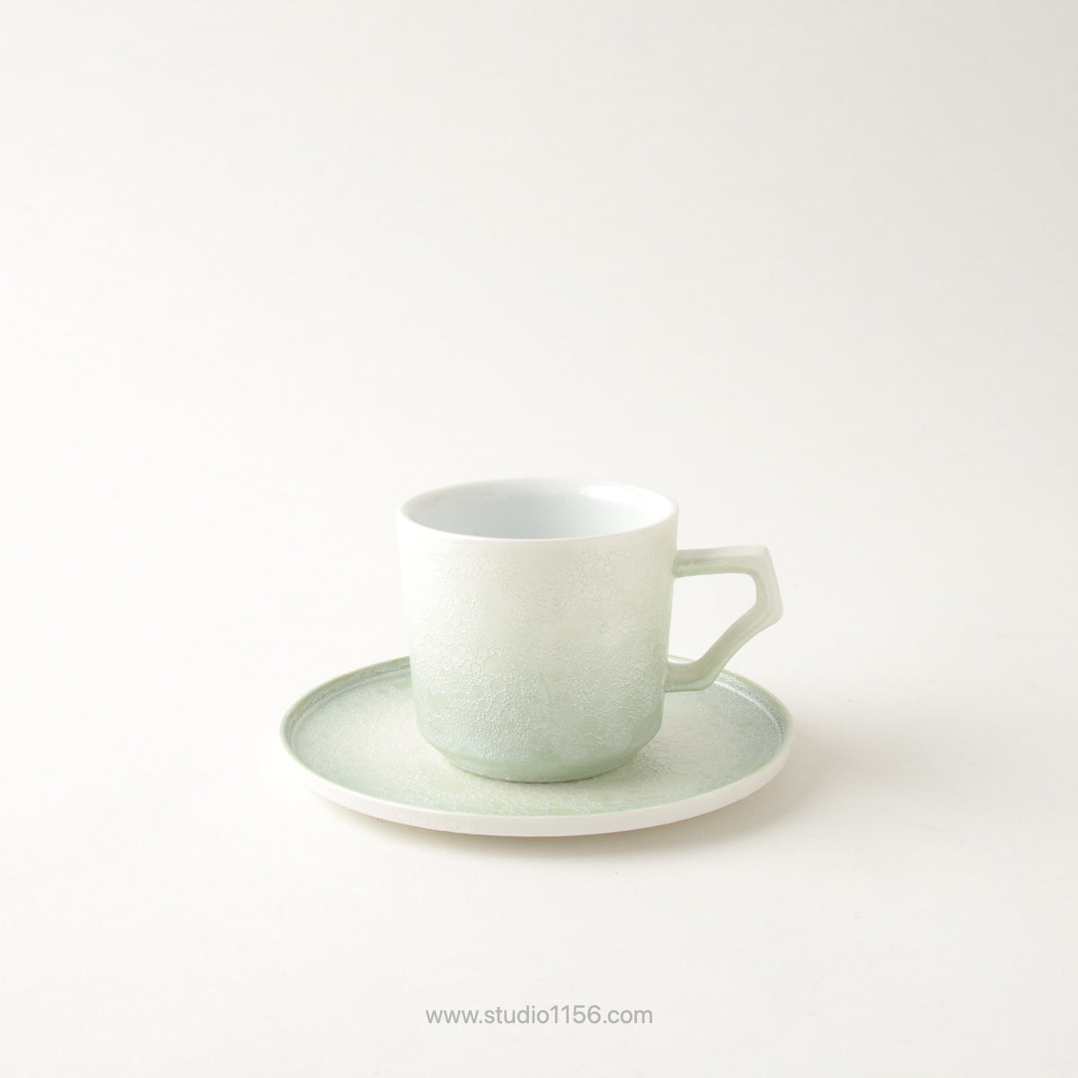 有田焼 [強化磁器] frameエスプレッソカップ 70ml AHJ 渕緑白 ARITA HASAMI JAPAN Studio1156