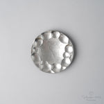 有田焼 丸彫豆小皿 9cm 刷毛目プラチナ Kichiemon Studio1156