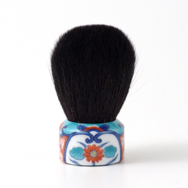 有田焼 x 熊野筆] 楔 - qusavi 化粧筆 の通販｜【公式】スタジオ