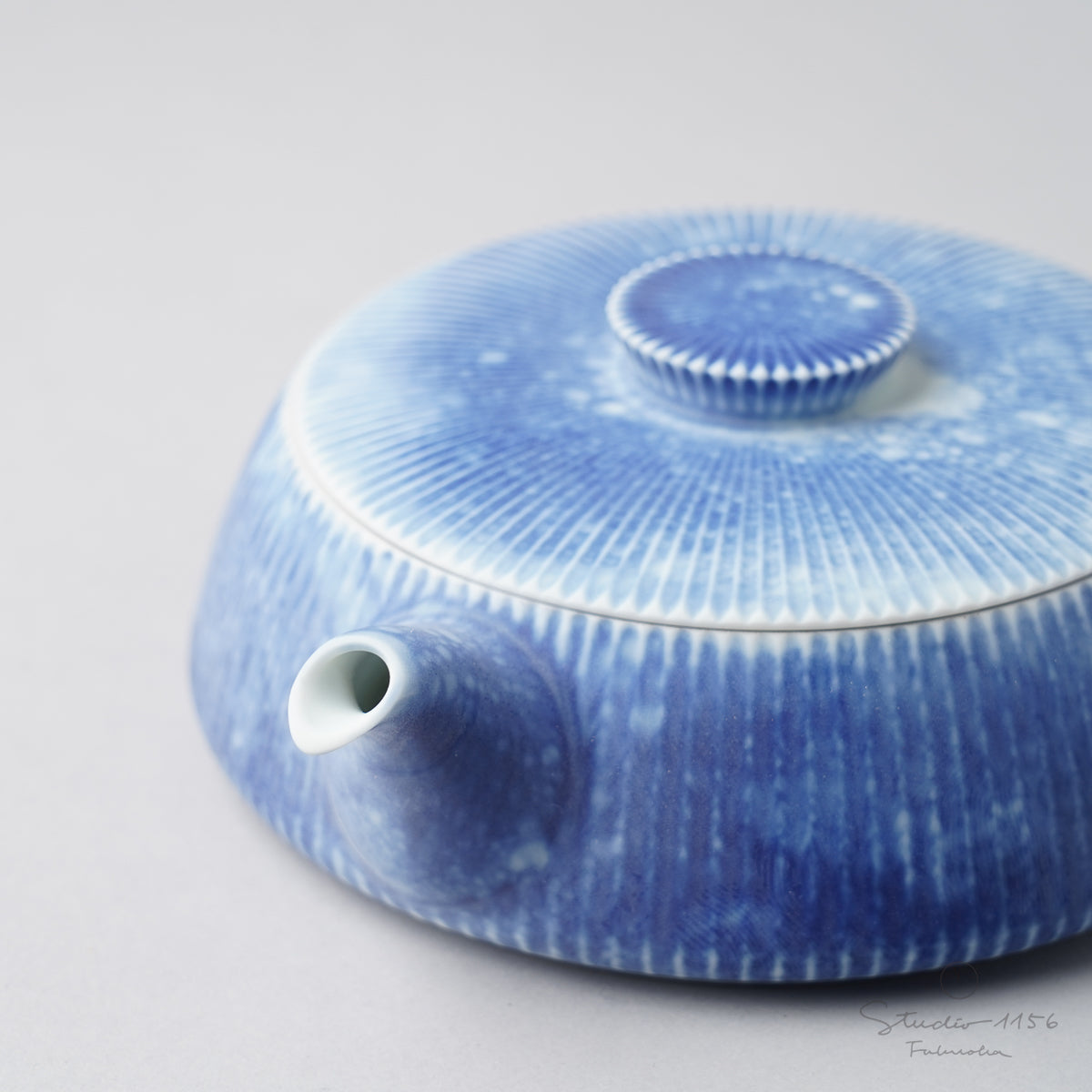 有田焼 コスモ 鎬茶器揃 平急須と台皿付仙茶碗