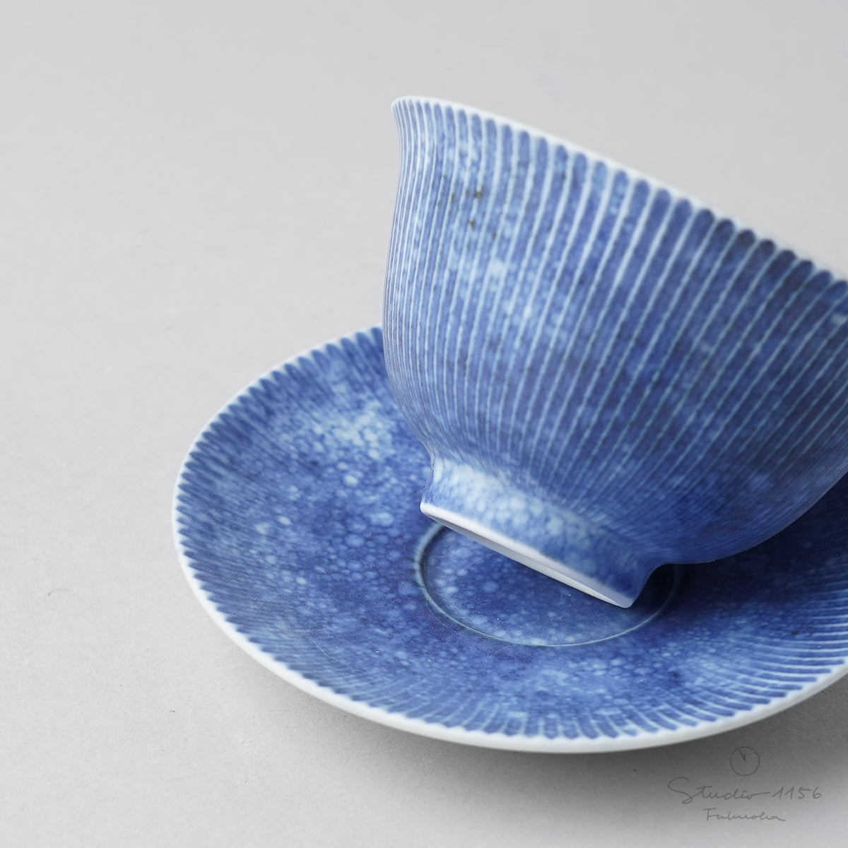有田焼 コスモ 鎬茶器揃 平急須と台皿付仙茶碗