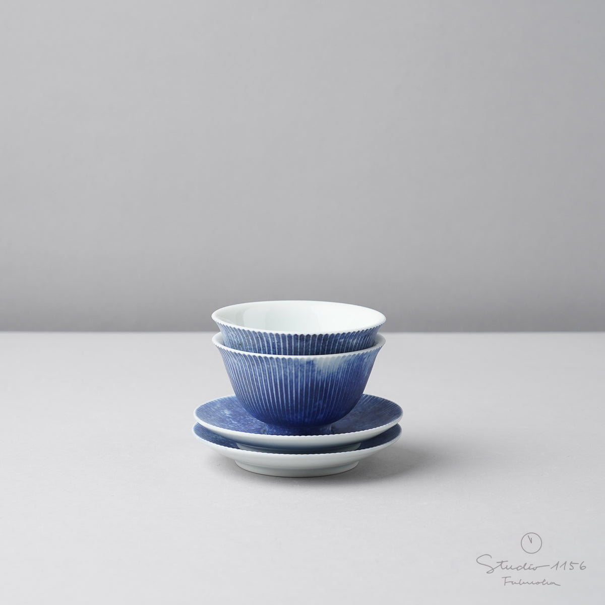 有田焼 コスモ 鎬茶器揃 平急須と台皿付仙茶碗 Riso Studio1156