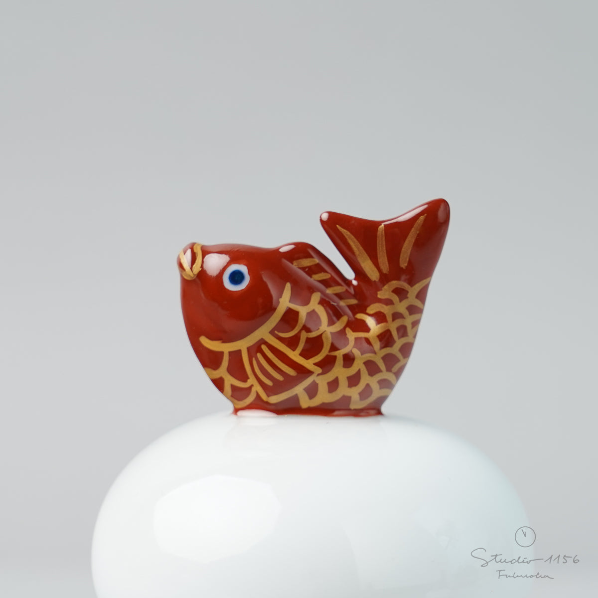 伊万里焼 鏡餅 8cm [オリジナル木台付]