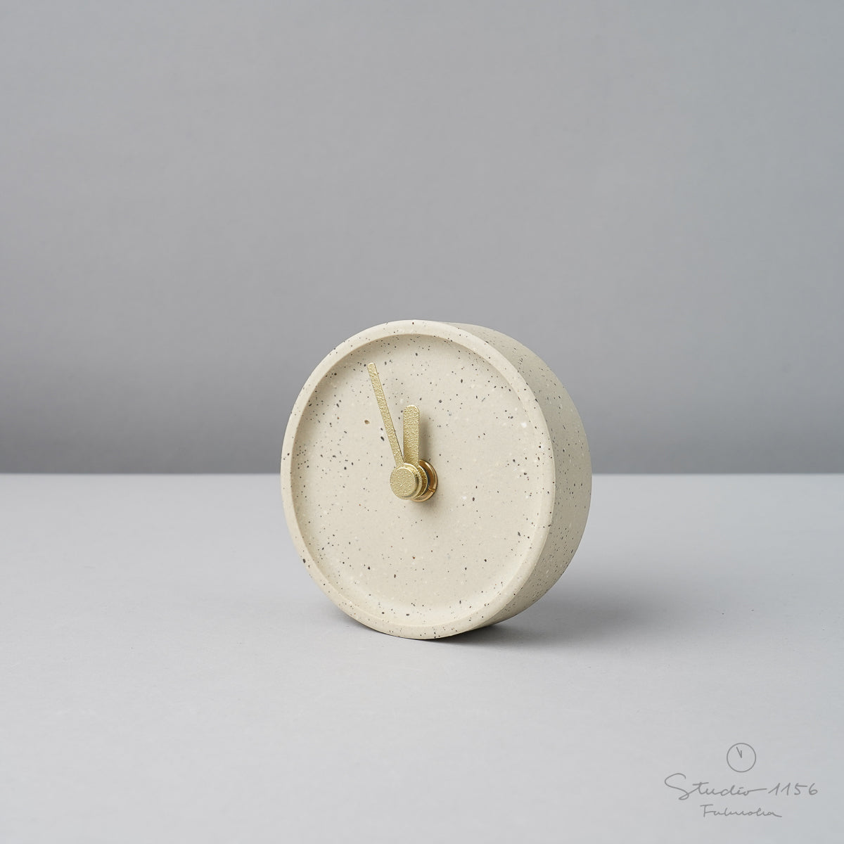 美濃焼 colon:antique 陶器時計 置き時計 電池付 きなり(white) SUGY Studio1156