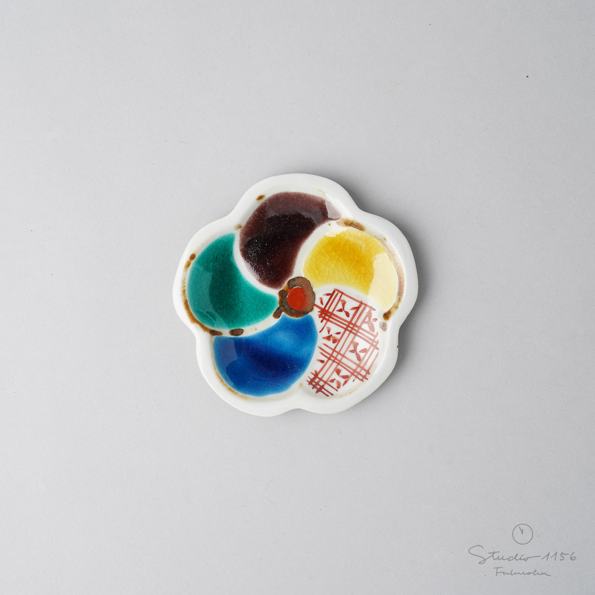 九谷焼 縁起豆皿 7~9cm 梅 Soukyu Studio1156