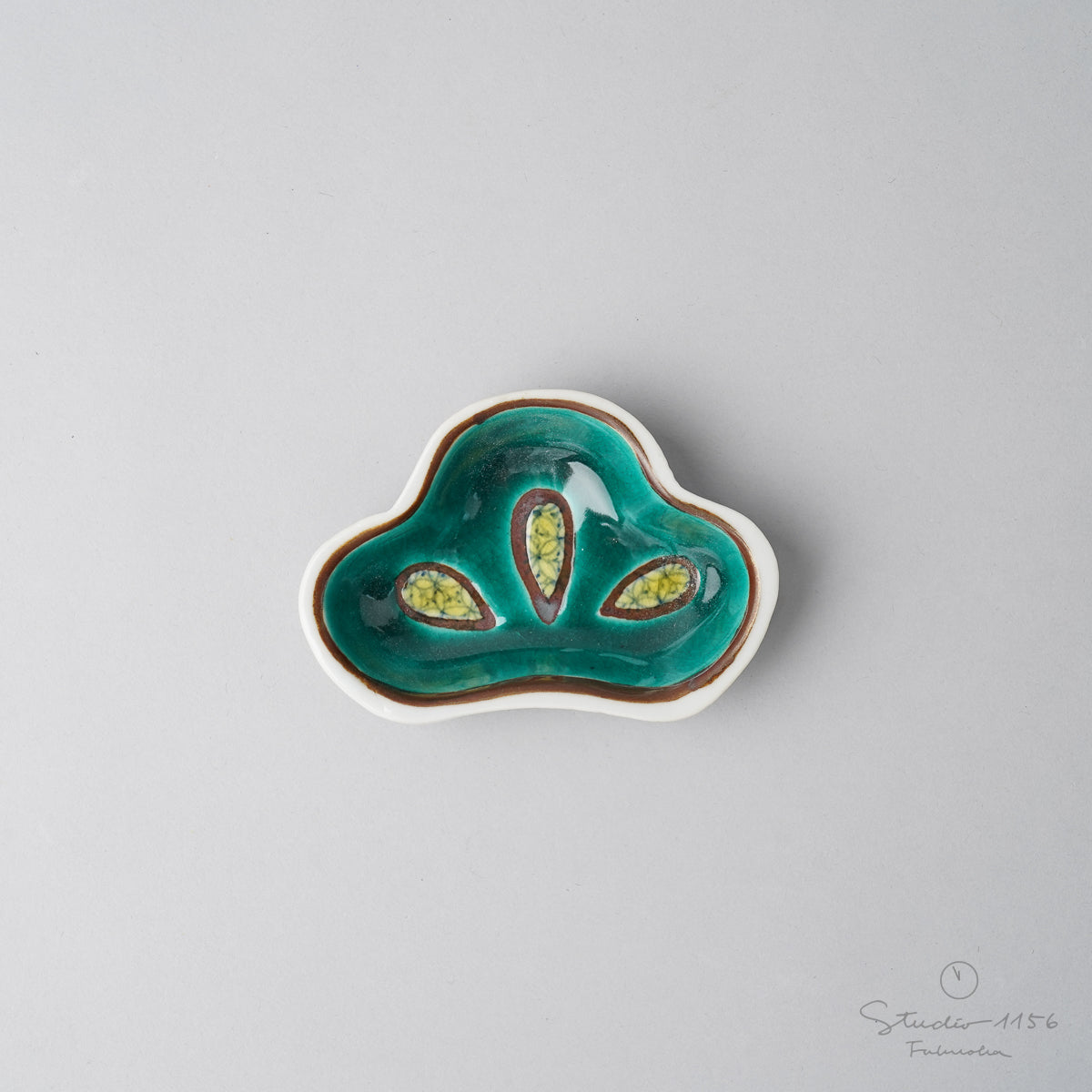 九谷焼 縁起豆皿 7~9cm 松 Soukyu Studio1156