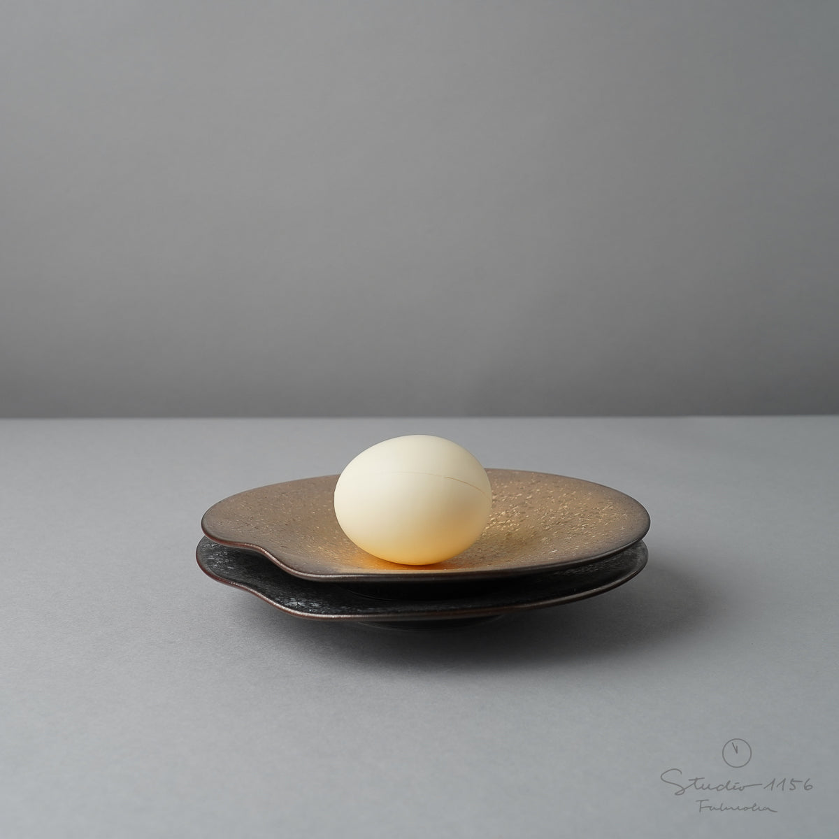 有田焼 一方押凹プレート 15cm
