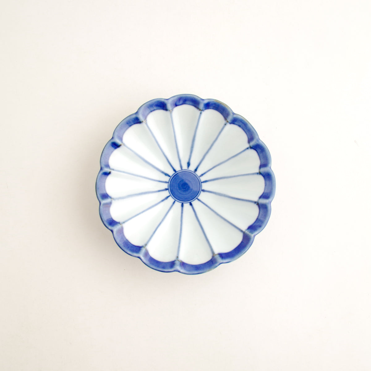 有田焼 菊割輪花皿 14cm [全9種] Toetsu 小皿・取り皿 10-14.9cm Studio1156
