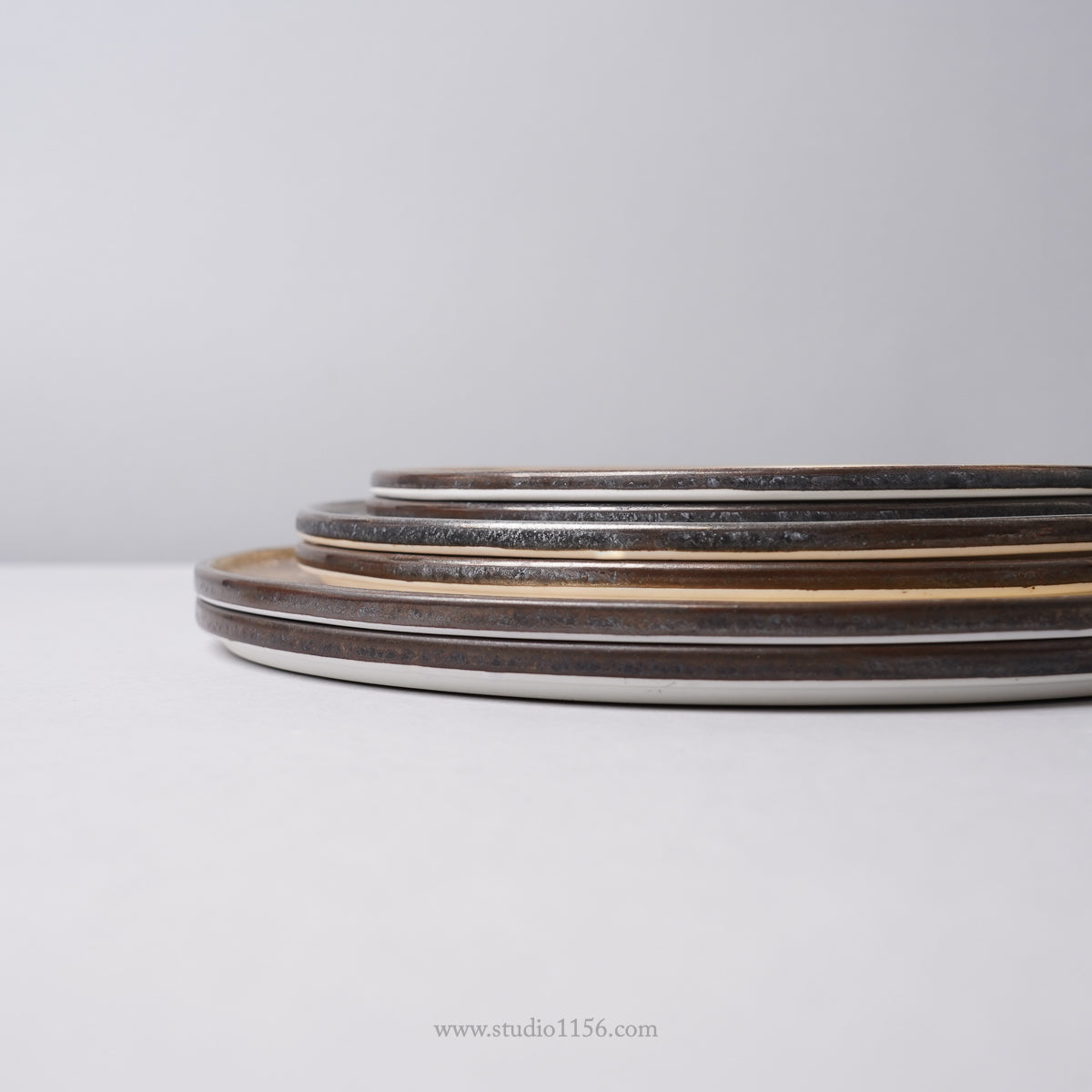 有田焼 フラットプレート w/ Rim 18cm Touetsu Studio1156