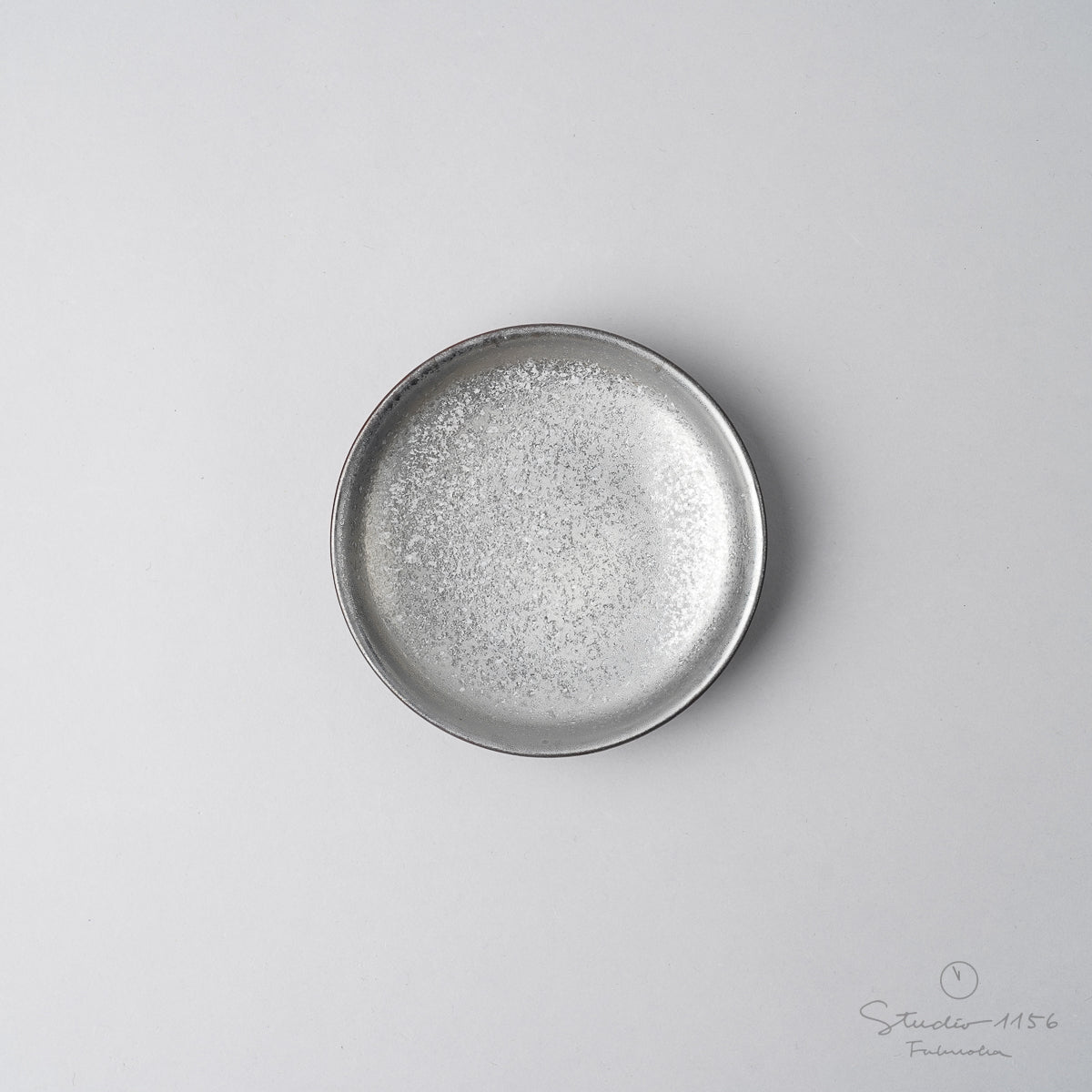 有田焼 三五小皿 10.5cm 黒柚子銀 Touetsu Studio1156