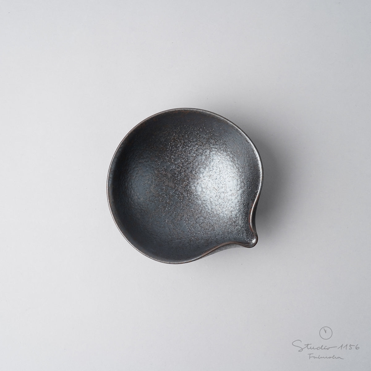 有田焼 片口浅小鉢 13cm Touetsu Studio1156