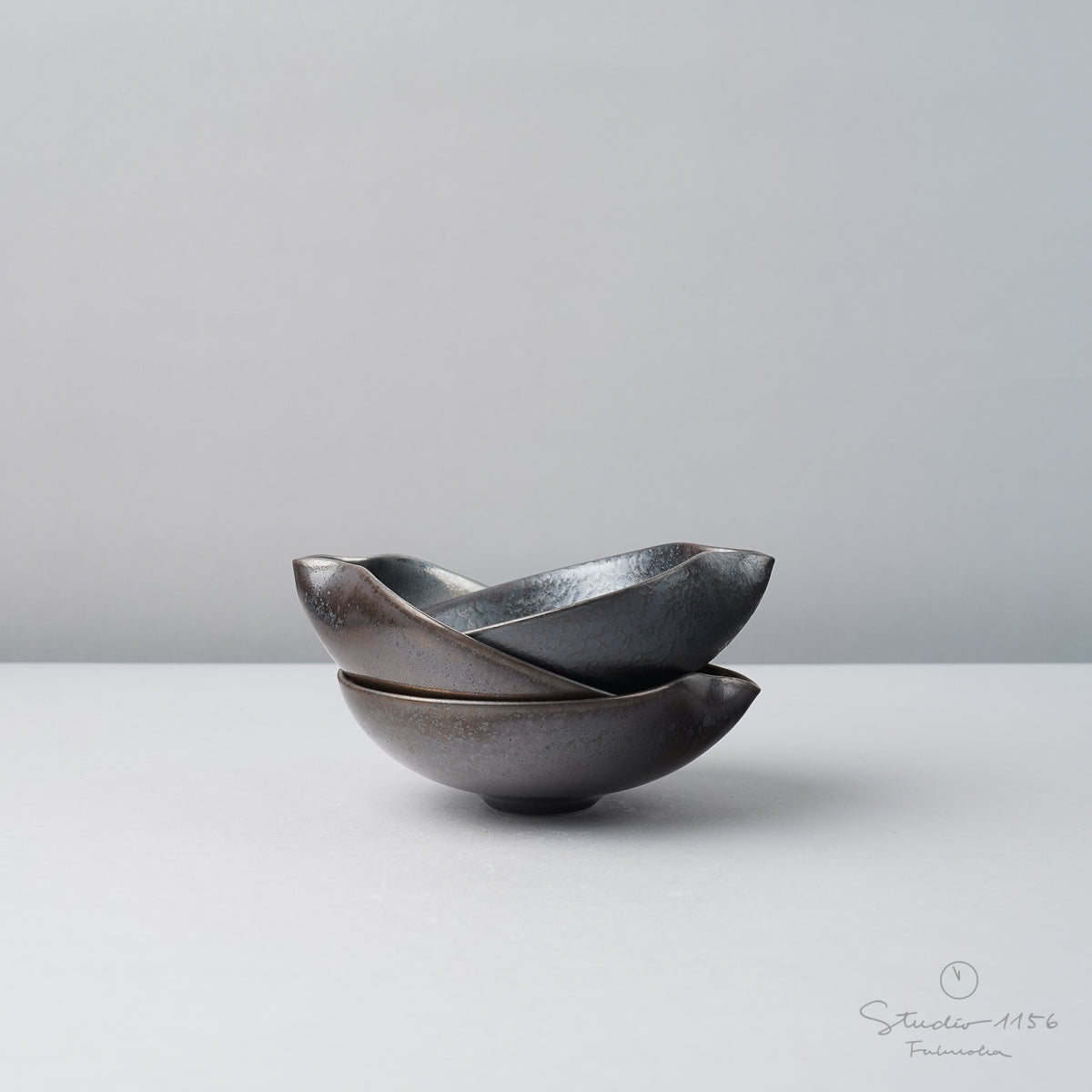 有田焼 片口浅小鉢 13cm Touetsu Studio1156