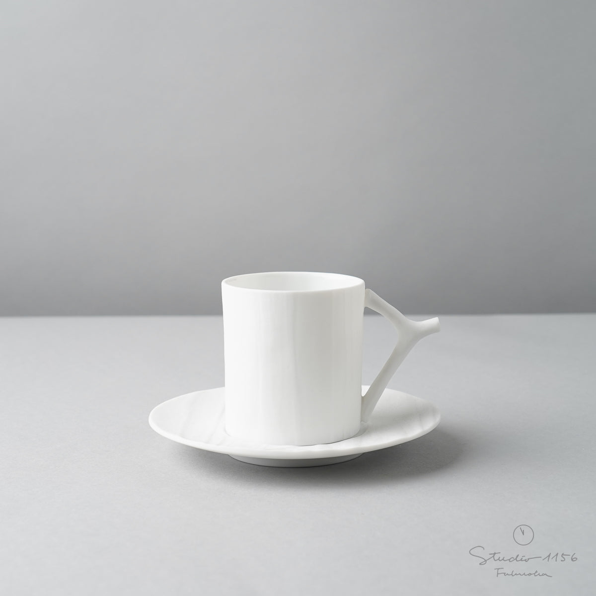 有田焼 木目彫 コーヒーカップ&ソーサー 160ml ホワイト Yamahei Studio1156