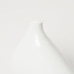 有田焼 白磁線彫 片口注器(大) 230ml Kouraku Studio1156
