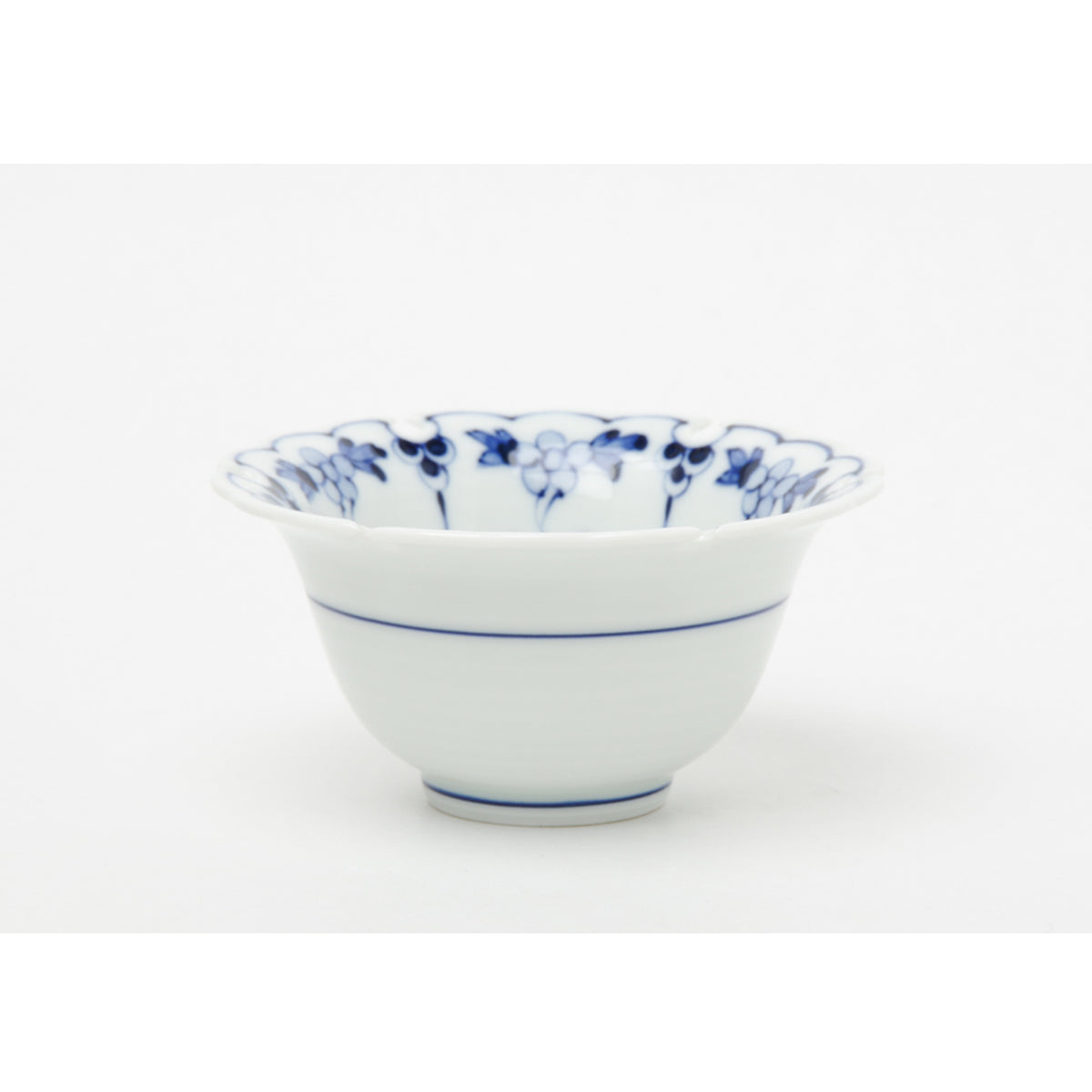波佐見焼 染付 割草花兎紋 雪輪小付 9.5cm Takayama Studio1156