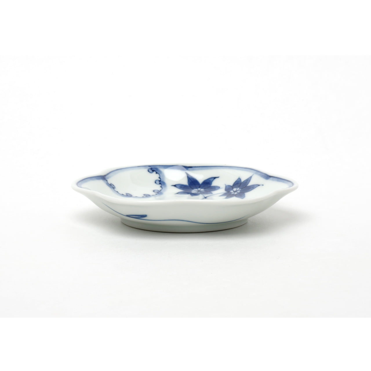 波佐見焼 染付 雪輪地紋 花型小皿 11.5cm Takayama Studio1156